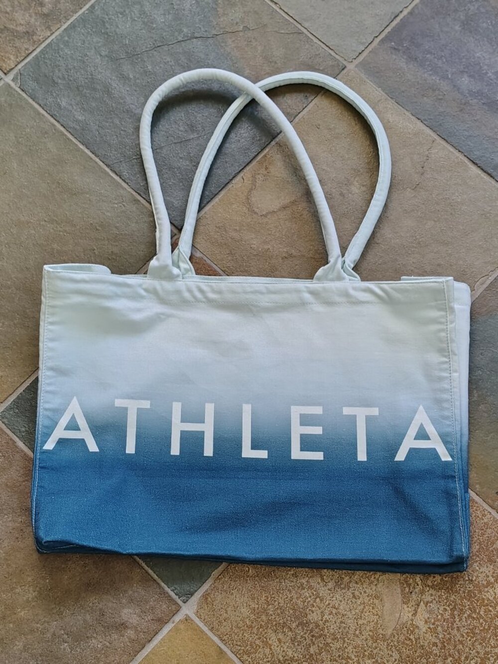 Athleta Active Large Bag - Picture 2 of 6